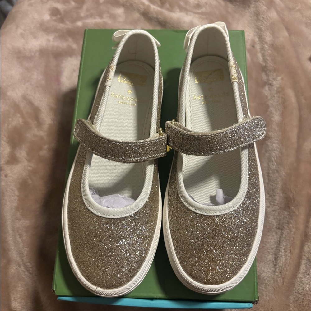 Kate spade keds girls size 11 shoes, gold new in box